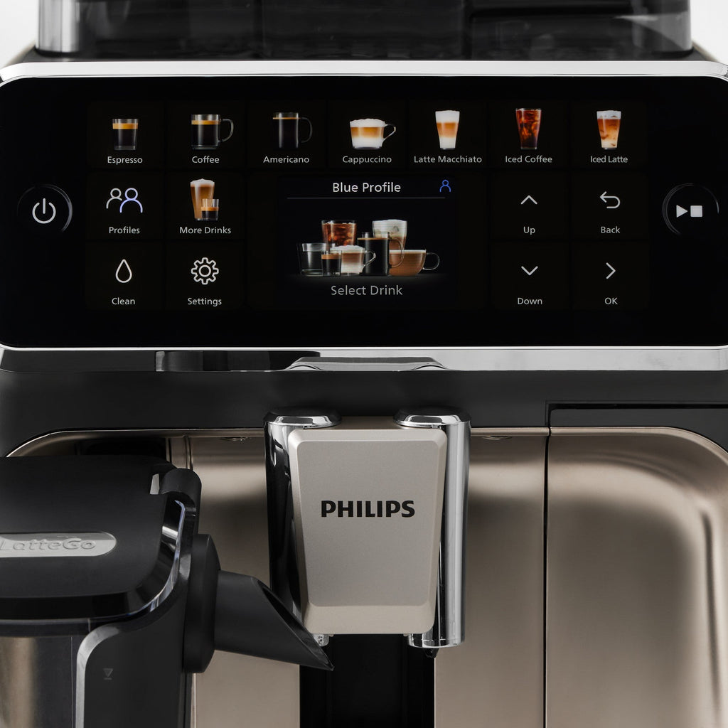 Philips 5500 Fully Automatic Espresso Machine with LatteGo & Iced Coffe